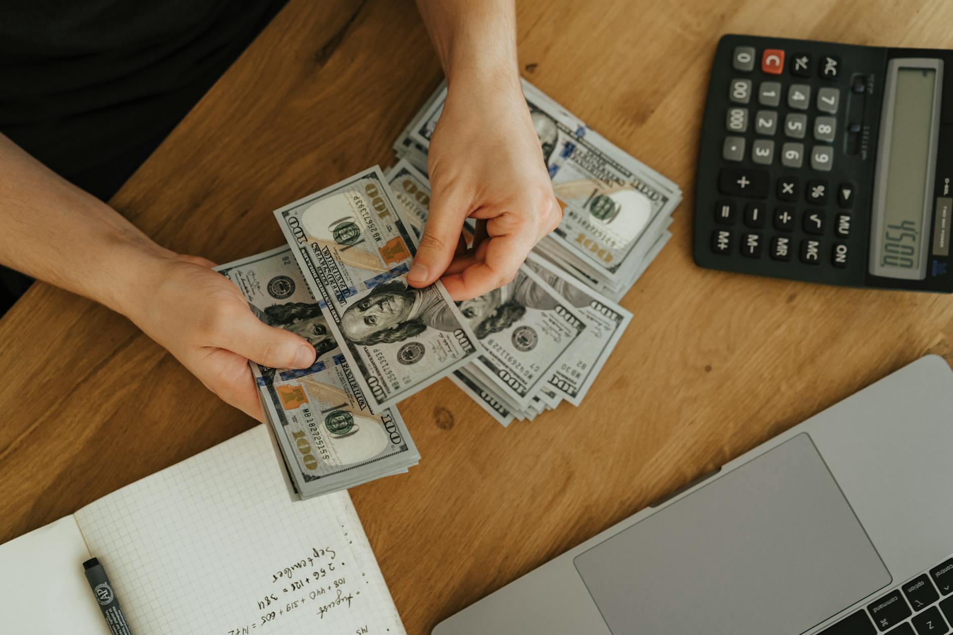 Săn boss hiệu quả không chỉ dựa vào hỏa lực mà còn ở khả năng quản lý vốn.